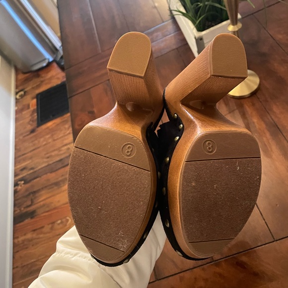 Like new black platform clogs - Picture 4 of 6